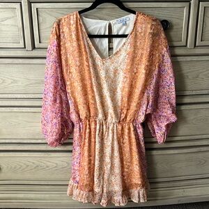 🌸 5/25 Like New white birch Romper Sz Small